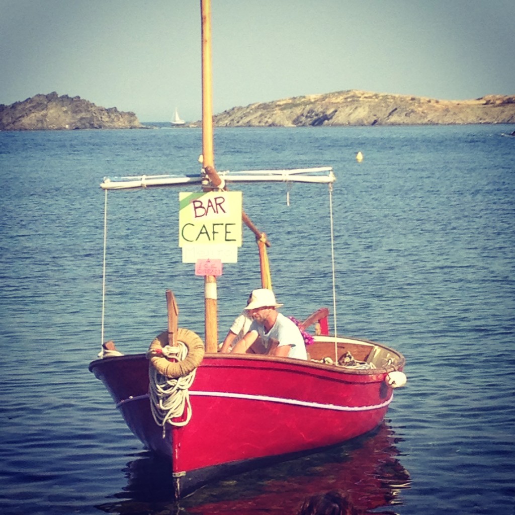 Barque catalane plage de S'Alqueria Cadaquès